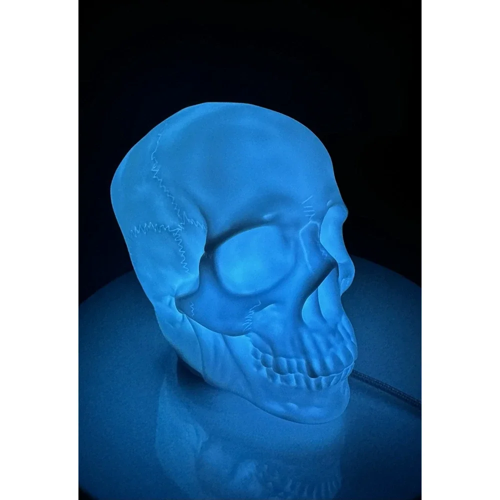 Mahli Spooky Skull Aroma Diffuser -7 Cycling Light Colors with Cinnamon Oil-NIB‎
